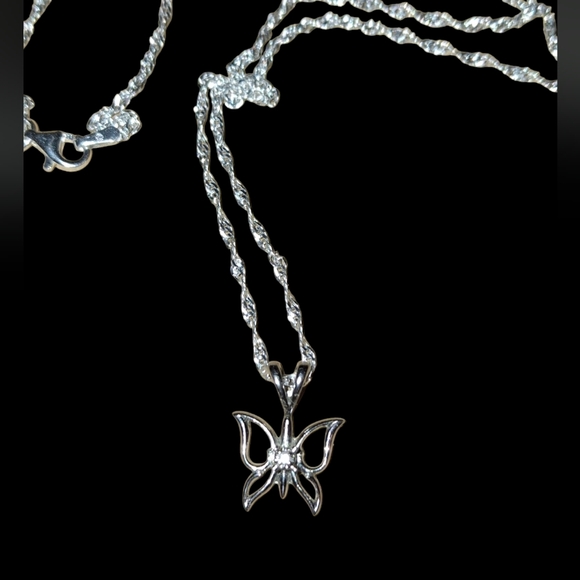 Signed vtg sterling butterfly crystal pendant  new dainty 925 chain - Picture 2 of 11